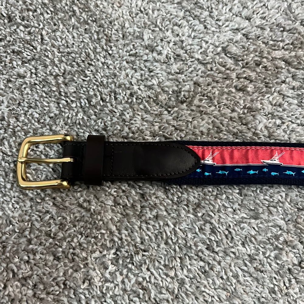 Vineyard vines belt size 34